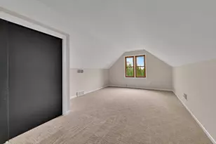 10039 N Sunnycrest Dr, Mequon, WI 53092 - Photo 19