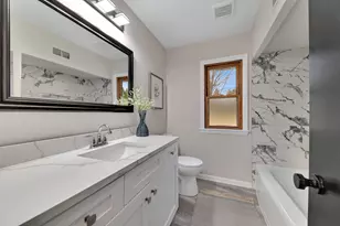 10039 N Sunnycrest Dr, Mequon, WI 53092 - Photo 21