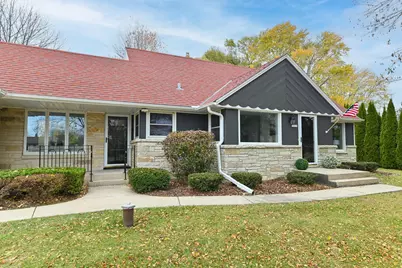 10039 N Sunnycrest Dr, Mequon, WI 53092 - Photo 37