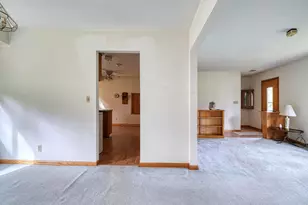 W139N6995 Bay Ridge Ln, Menomonee Falls, WI 53051 - Photo 11