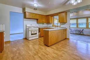 W139N6995 Bay Ridge Ln, Menomonee Falls, WI 53051 - Photo 13