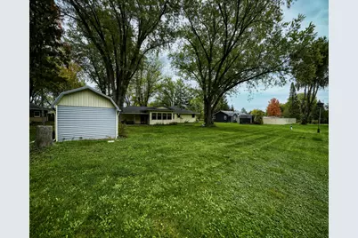 W139N6995  Bay Ridge Ln, Menomonee Falls, WI 53051 - Photo 5