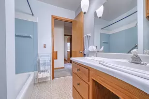 W139N6995 Bay Ridge Ln, Menomonee Falls, WI 53051 - Photo 23