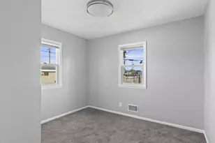 4768 N 52nd St, Milwaukee, WI 53218 - Photo 13