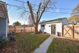 9602 W Arthur Ave, West Allis, WI 53227 - Photo 25