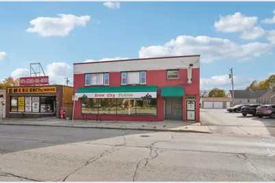 8415 W Burleigh St #8421, Milwaukee, WI 53222 - Photo 1