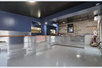 405 N Lake Ave, Twin Lakes, WI 53181 - Photo 19