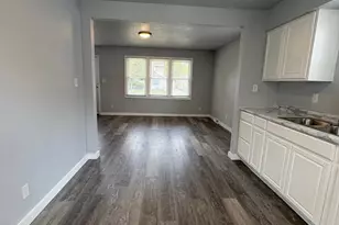 4921 N 58th St, Milwaukee, WI 53218 - Photo 7