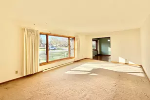 442 Oakland Ln, Elkhorn, WI 53121 - Photo 3