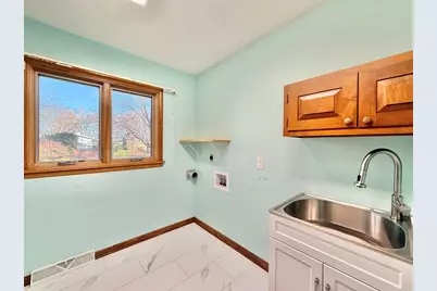442  Oakland Ln, Elkhorn, WI 53121 - Photo 15
