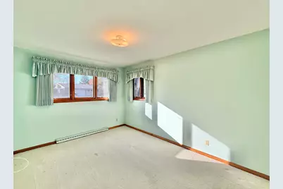 442  Oakland Ln, Elkhorn, WI 53121 - Photo 21