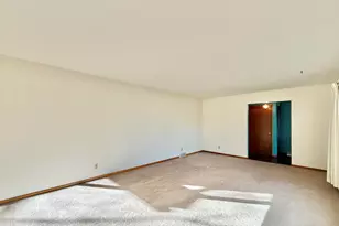 442 Oakland Ln, Elkhorn, WI 53121 - Photo 23