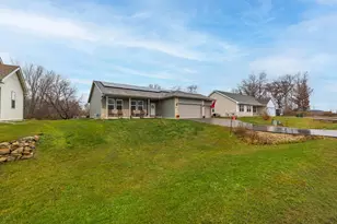 825 E Superior Dr, Fulton, WI 53534 - Photo 29
