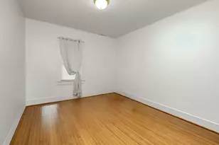 1128 S 35th St, Milwaukee, WI 53215 - Photo 9