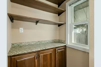 1610 N Hawley Rd, Milwaukee, WI 53208 - Photo 11