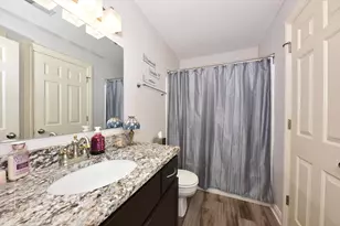 636 Pewaukee Rd, Pewaukee, WI 53072 - Photo 17