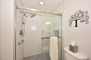 636 Pewaukee Rd, Pewaukee, WI 53072 - Photo 21