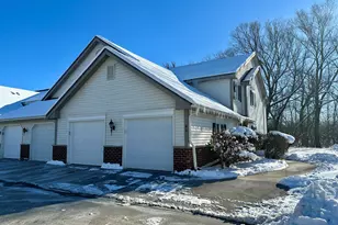 636 Pewaukee Rd, Pewaukee, WI 53072 - Photo 29