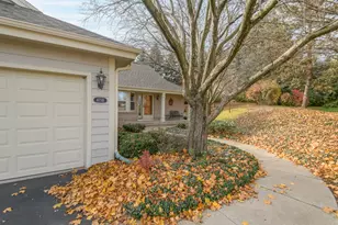 675 Charleston Ct, Brookfield, WI 53045 - Photo 47