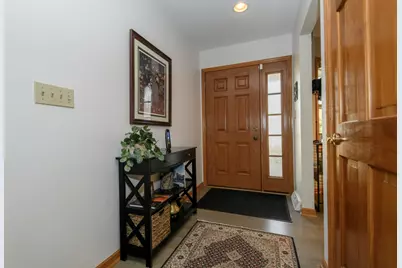 675  Charleston Ct #B, Brookfield, WI 53045 - Photo 13