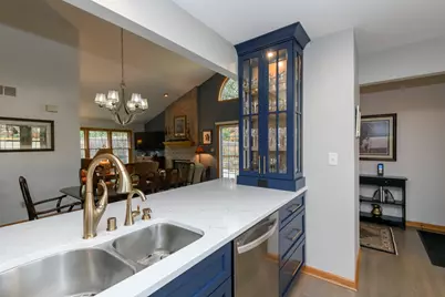 675  Charleston Ct #B, Brookfield, WI 53045 - Photo 21