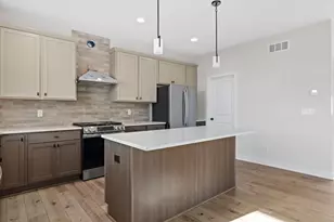 1298 Valley Hill Ln, Racine, WI 53182 - Photo 17