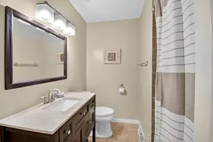 1123 Montclair Dr, Racine, WI 53402 - Photo 7
