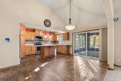 88  King Oak Ct, Random Lake, WI 53075 - Photo 11