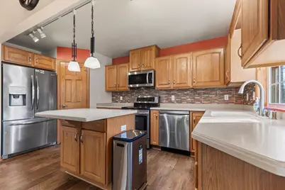 88  King Oak Ct, Random Lake, WI 53075 - Photo 15