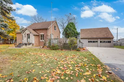 4729  Vista Rd, Manitowoc, WI 54220 - Photo 1