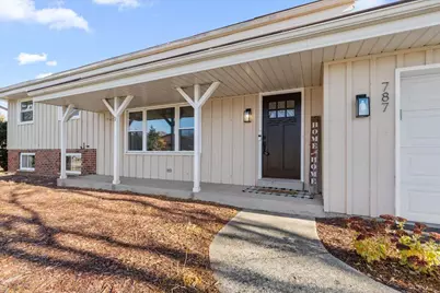 787  Sheridan Dr, West Bend, WI 53095 - Photo 3