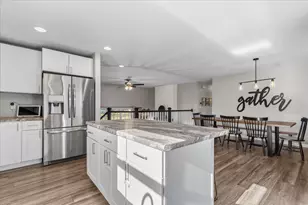 787 Sheridan Dr, West Bend, WI 53095 - Photo 17