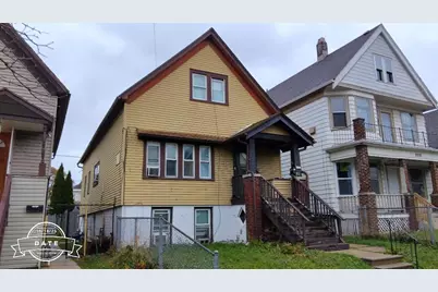 2336 S 9th Pl, Milwaukee, WI 53215 - Photo 1