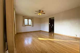 N88W17868 N Christman Rd, Menomonee Falls, WI 53051 - Photo 7