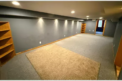 N88W17868 N Christman Rd, Menomonee Falls, WI 53051 - Photo 19