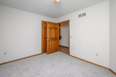 653  Hartford Sq, Hartford, WI 53027 - Photo 27