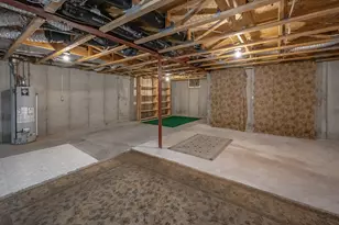 653 Hartford Square, Hartford, WI 53027 - Photo 33