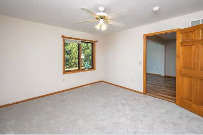 653  Hartford Sq, Hartford, WI 53027 - Photo 21