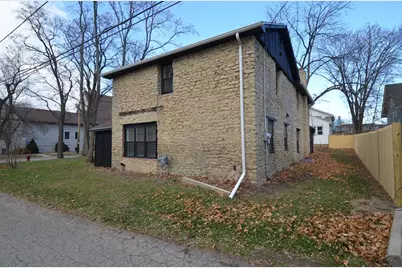 119 S Fourth St, Whitewater, WI 53190 - Photo 3