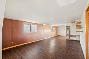 421 Augusta St, Racine, WI 53402 - Photo 17