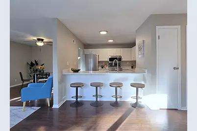 6512 S Parkedge Cir, Franklin, WI 53132 - Photo 9