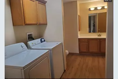 W1060  Marietta Ave #112, Ixonia, WI 53036 - Photo 9