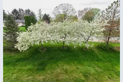 W1060  Marietta Ave #112, Ixonia, WI 53036 - Photo 19