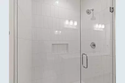 4192 E Lake Vista Blvd, Oak Creek, WI 53154 - Photo 27