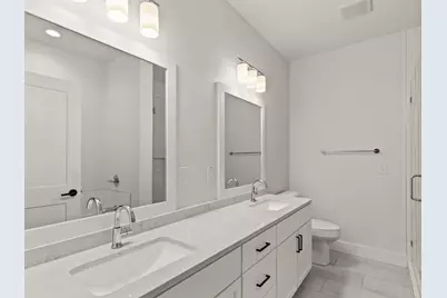 4192 E Lake Vista Blvd, Oak Creek, WI 53154 - Photo 25