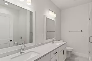 4192 E Lake Vista Blvd, Oak Creek, WI 53154 - Photo 25