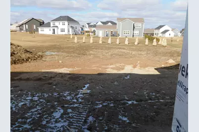 792 N Sparrow Way, Grafton, WI 53024 - Photo 3