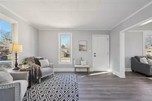 1116 Nebraska St, Oshkosh, WI 54902 - Photo 7