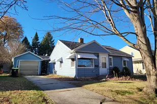 2205 Vanburen St, New Holstein, WI 53061 - Photo 21