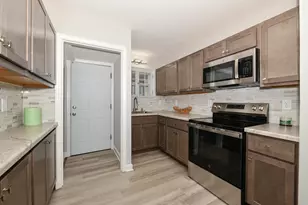 1725 S 88th St, Milwaukee, WI 53214 - Photo 13